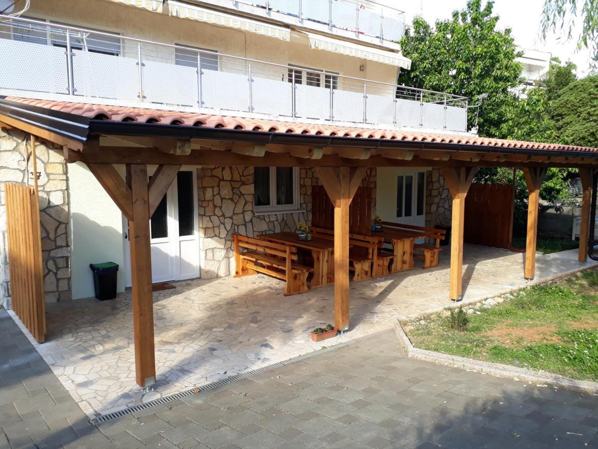 Apartments Roko Kostrena Exterior foto